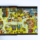 Karte von Valleby. Straßennamen: Kirchstraße, Hafenstraße, Schulgasse. Bunte Illustration einer Stadt mit Gebäuden und Hafen.
