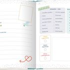 Offene Seiten eines bunten Kinder-Freundschaftsbuchs mit Feldern zum Ausfüllen persönlicher Informationen und Vorlieben.