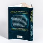 „Im Flow mit dem Universum das Leben deiner Träume manifestieren“ auf der Rückseite eines Buches, Titel „StarPower“.