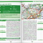 Texte oben: "IM LAND DER DÜFTE", "ERLEBNISTOUREN". Links grüne Infoboxen. Rechts eine Straßenkarte mit markierten Routen.