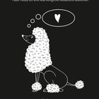 "Pudel Freddy soll eine neue königliche Hundehütte bekommen. Zeichne sie." Illustration eines nachdenklichen Pudels mit Herz-Gedankenblase.