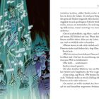 Kapitel 14. Illustrationen von drei Menschen und zwei außerirdischen Wesen, eins schwebt, umgeben von Leuchtzeichen.