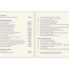 Inhaltsübersicht eines Buches mit drei Teilen und Tracks, die Themen wie Übergewicht, Abnehmen und Nachhaltigkeit behandeln.