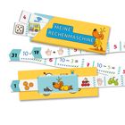 "MEINE RECHENMASCHINE" auf gelbem Hintergrund mit bunten Matheillustrationen und einem spielenden Hund.