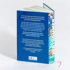 Der Buchrücken zeigt Text über das Erwachsenwerden und Liebe im Debütroman von Kea von Garnier, Titel "RESTSOMMER".