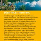 Eine felsige Berglandschaft mit Wald und See. Text: "SÜDTIROL-TRENTINO" beschreibt alpin-mediterrane Naturerlebnisse.