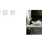 Links stehen dreisprachige Texte über Johann Joachim Göschen. Rechts zeigt ein Foto eine Brille auf einem Tisch.