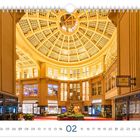 "02, Mädler-Passage" steht unten. Dekorative Kuppel mit Geschäften, warm beleuchtet. Kalender mit Datum von 01 bis 28.