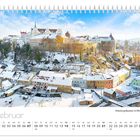 "Februar"; "Ortenburg Bautzen im Winter". Ein verschneites Panorama von Häusern und einer Burg auf einem Kalenderblatt.