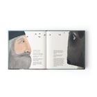 Texte: Dialoge zwischen einem Mann und einer Person. Illustration: Mann mit Bart schaut bärtigem Tier in die Augen.