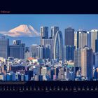 02 Februar. Kalenderdarstellung mit Tokio Skyline und schneebedecktem Berg im Hintergrund.
