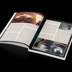 Eine aufgeschlagene Zeitschrift mit dem Titel "Psychologische Tiefenanalyse", dazu Bilder von Menschen und Alltagsgegenständen.