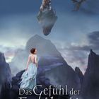 "April Wynter", "Das Gefühl der Freiheit"; Frau in blauem Kleid auf Bergpfad, schwebende Insel, fliegender Drache oben rechts.