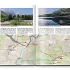 Text: "Die nördlich von Valbonë gelegenen Berge." 
"Der am südlichsten gelegene See der Liqenit e Jezercës." 
Zeigt Fotos von Bergen und einem See, sowie eine Wanderkarte.