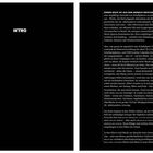 Links: "INTRO" steht in weiß auf schwarzem Hintergrund. Rechts: Langer Text über Schallplatten, Musikgeschichte und Vinyl.