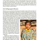 Text über Traditionen Bhutans, Volksgruppen beschreiben Kultur. Bild zeigt ein Mädchen in traditioneller Kleidung in Thimphu.