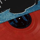 Texte: “Billie Eilish”, “The Greatest”, “Your Power”. Rote Vinyl-Schallplatte mit blau-schwarzem Label und abstraktem Cover.