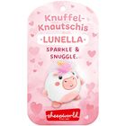 "Knuffel-Knautschis LUNELLA. SPARKLE & SNUGGLE." Ein flauschiges, rundes Einhorn mit rosa und weißem Fell auf pinkem Hintergrund.