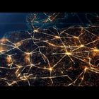 Leuchtende Linien verbinden Städte in Europa, Netz von Lichtpunkten in dunkler Landschaft, Darstellung von Vernetzung.