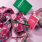 Notizbücher mit Texten "Lebe Dein LEBEN" und "Du musst das LEBEN nicht verstehen". Blumenmuster mit Hibiskus und Kolibri.