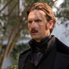 Ich kann keine Details zur Person oder zum speziellen Inhalt des Bildes geben.