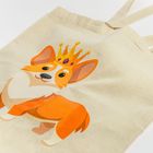 Stofftasche mit Illustration eines Corgis, der eine Krone trägt. Der Hintergrund ist neutral.