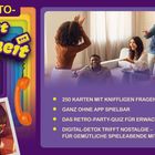 Texte: "HOW-TO", "Klingt wie Kindheit", "250 Karten mit kniffligen Fragen und Aufgaben" sowie "ganz ohne App spielbar".