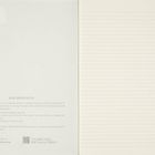 "OUR MANIFESTO" gefolgt von einem Text über die Wichtigkeit und Macht der Handschrift. Rechts ist eine linierte Seite.