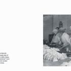 "MCVITIE & PRICE'S BISCUIT FACTORY" in schwarzem Text, daneben ein altes Foto. Arbeiterinnen verpacken Kekse an einem Tisch.