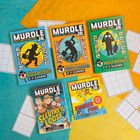 Fünf Kinderbuchcover mit Titeln wie "Murdle JR." und "Sleuths on the Loose", bunte Illustrationen und Raster im Hintergrund.