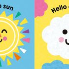 Links: "Hello sun" über einer strahlenden Sonne. Rechts: "Hello cloud" über einer lächelnden Wolke. Bunt und fröhlich.