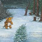 "The Gruffalo’s Child" erkundet mutig die verschneiten Wälder bei Nacht. Im Vordergrund ein Rabe auf einem Ast.