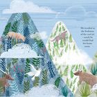 "Am nächsten Tag flog Starbird höher. Er genoss die kühle Luft. Illustration von Tieren auf bewaldeten Bergen."