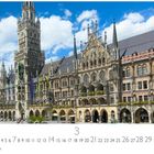 Text "Marienplatz" oben links und "CASARES EDITION" unten. Historisches Gebäude mit verzierten Fassaden und Türmen.
