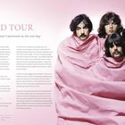 FIRST WORLD TOUR. 'David certainly wasn’t perceived as the new boy' Nick Mason. Darunter vier Männer in rosa Stoff gehüllt.
