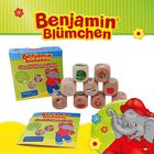 Benjamin Blümchen, Geschichtenwürfel. Holzwürfel mit bunten Bildern, Elefant im roten Anzug, grüne und gelbe Blumen.
