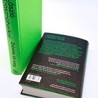 Buch mit grünem Einband, Titel: „László Krasznahorkai - Zsóryné ist weg“, Text: „Nobelpreis für Literatur 2025“.