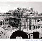 Gesamtansicht der Wiener Staatsoper Ecke Ring – Operngasse, Beginn der Aufräumungsarbeiten, 23. Mai 1945.