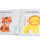 "Hallo, ich bin der kleine Tiger." Illustration eines Tigers. "Hallo, ich bin der kleine Löwe." Illustration eines Löwen.