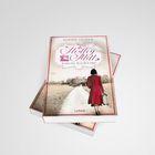 „Sophie Oliver, Hedley Mill: Wohin der Weg dich führt.“ Eine Frau in Rot auf einem weg zu einem Haus.