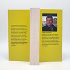 „Lara ignorierte die Angst... Das Paradies hatte sich innerhalb weniger Tage in eine Hölle verwandelt.“  
Porträt von Leo Brandt.