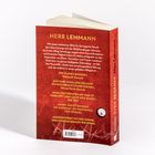 Buchrücken: "HERR LEHMANN" von Sven Regener; Zitate loben den Roman; roter Hintergrund mit Kratzern.