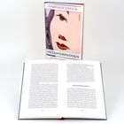 Buchcover mit "Emanuele Coccia" und "Metamorphosen". Das Buch liegt geöffnet, Text ist lesbar, aber kleiner.