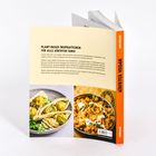 "Plant-Based Inspirationen für alle Airfryer-Fans!" steht oben. Darunter Fotos von veganen Gerichten in bunten Schalen.