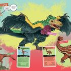 Ein farbenfroher, federbedeckter Dinosaurier namens "Der Farbenfrohste". Begleitet von anderen Dino-Illustrationen und Fakten.