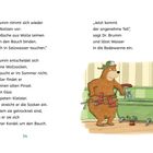 Text: Dr. Brumm klebt Wollsocken um den Bauch, bereitet Badewanne vor. Illustration: Ein Bär neben grüner Badewanne.