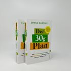 Zwei Bücher mit der Aufschrift: "Der 30g Plan" von Emma Bardwell, betont Proteine und Ballaststoffe für Wohlbefinden.