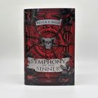 Der Text "BECCA S. HALE", "SYMPHONY OF THE SINNER", "TOR". Ein rot-schwarzes Buchcover mit Totenschädel und floralen Motiven.
