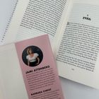 JAMI ATTENBERG: geboren 1971 in Illinois, lebt in New Orleans. BARBARA CHRIST studierte Literatur und Theaterwissenschaften. Bücher aufgeschlagen.