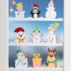 Illustration mit Schneemännern, einem Pinguin, Eisbär, Rentier, Geschenk und Deko-Kugeln auf blauem Hintergrund.